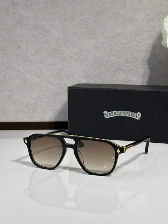 Picture of Chrome Hearts Sunglasses _SKUfw77364890fw